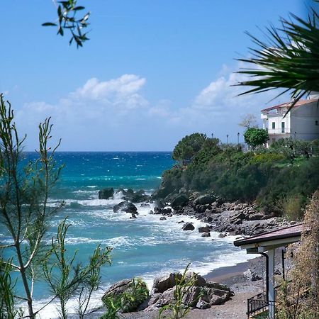 Hotel La Perla Villammare Exteriör bild